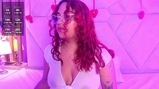 Snapshot of BriannaLux chatting on February 2026 08:31:02 PM BriannaLux online show from February 2026 08:31:02 PM