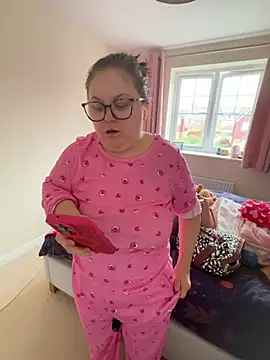 Snapshot of Tallulah-Rose-xoxo chatting on February 2026 10:10:01 AM Tallulah-Rose-xoxo online show from February 2026 10:10:01 AM