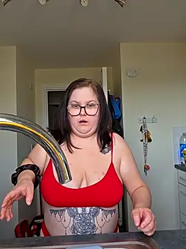 Snapshot of Tallulah-Rose-xoxo chatting on February 2026 01:10:01 PM Tallulah-Rose-xoxo online show from February 2026 01:10:01 PM