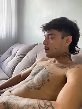 ruffvip online show from February 2026 02:11:02 PM