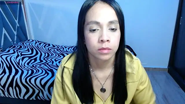 Snapshot of paula_lopez__ chatting on May 2026 11:01:02 PM paula lopez online show from May 2026 11:01:02 PM