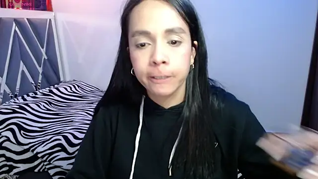 Snapshot of paula_lopez__ chatting on June 2026 05:35:02 PM paula lopez online show from June 2026 05:35:02 PM