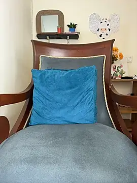 LilaRvsh online show from April 2026 05:32:02 PM