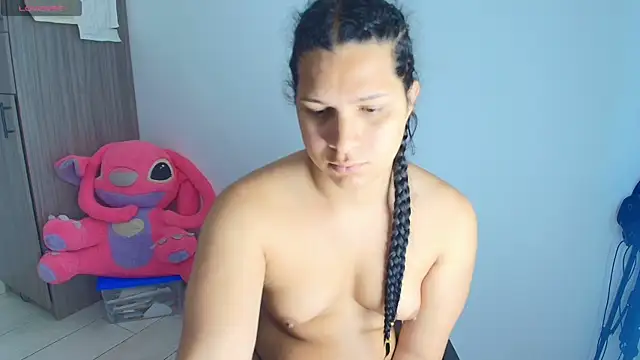 Snapshot of alys_love chatting on May 2026 02:22:01 PM alys love online show from May 2026 02:22:01 PM