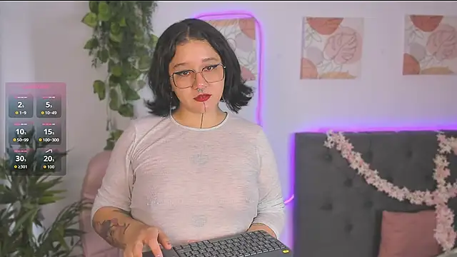 Snapshot of Sylvara_bx chatting on March 2026 12:55:01 PM Sylvara bx online show from March 2026 12:55:01 PM