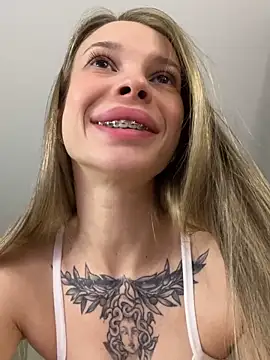 Snapshot of ElyseeXXX chatting on February 2026 10:28:01 PM ElyseeXXX online show from February 2026 10:28:01 PM