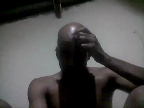 Snapshot of LanguidRunabout chatting on May 2026 06:38:01 PM LanguidRunabout online show from May 2026 06:38:01 PM