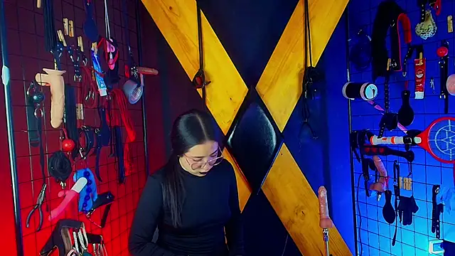 Candyqueen bdsm  online show from March 2026 08:19:01 AM