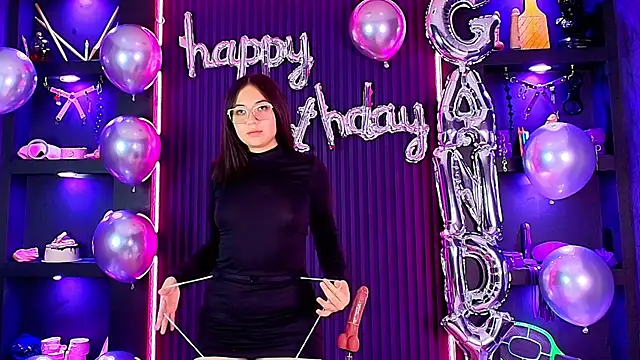 Snapshot of Candyqueen_bdsm_ chatting on May 2026 08:39:01 PM Candyqueen bdsm online show from May 2026 08:39:01 PM