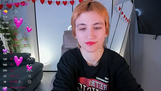 AutumnWhisper online show from March 2026 09:23:01 PM