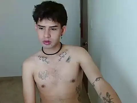 Snapshot of mike_smith03 chatting on April 2026 03:28:01 PM mike smith03 online show from April 2026 03:28:01 PM