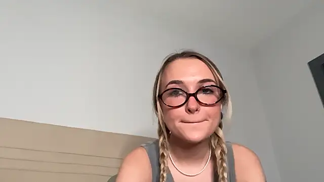 Snapshot of kelseyblu chatting on February 2026 11:42:02 PM kelseyblu online show from February 2026 11:42:02 PM