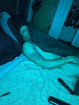 Snapshot of Suavea757 chatting on February 2026 10:53:02 AM Suavea757 online show from February 2026 10:53:02 AM