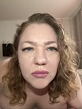 Snapshot of BBBWOOW chatting on March 2026 03:28:02 AM BBBWOOW online show from March 2026 03:28:02 AM