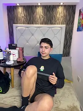 Snapshot of Samu_Hott chatting on February 2026 08:24:01 PM Samu Hott online show from February 2026 08:24:01 PM