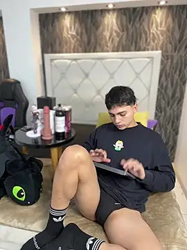 Snapshot of Samu_Hott chatting on February 2026 08:17:02 PM Samu Hott online show from February 2026 08:17:02 PM