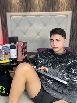 Snapshot of Samu_Hott chatting on February 2026 08:18:01 PM Samu Hott online show from February 2026 08:18:01 PM