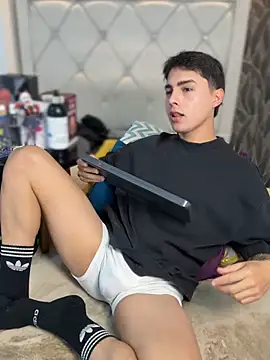 Samu Hott online show from March 2026 08:38:02 PM