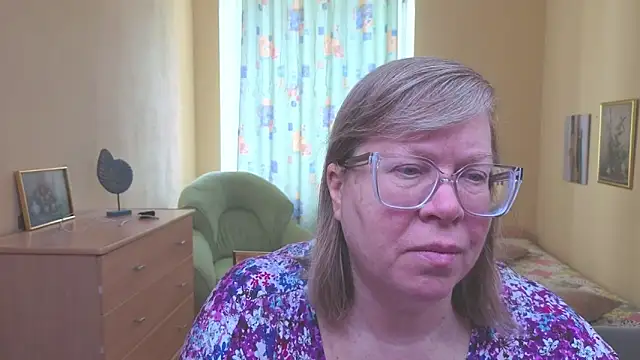 Emma Eclipsee online show from February 2026 07:34:02 AM