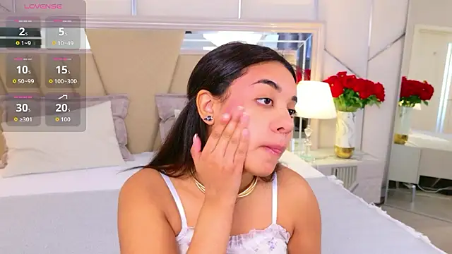 Luna Cortier online show from March 2026 05:57:02 AM