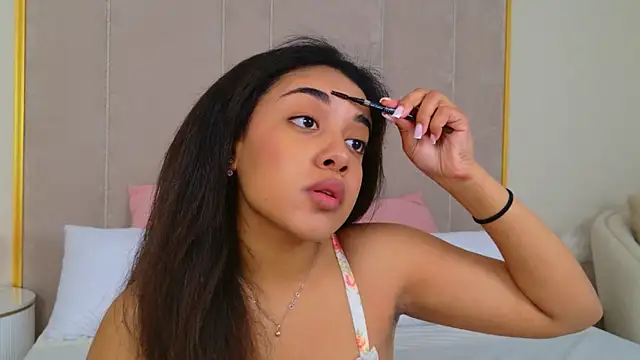 Luna Cortier online show from July 2026 05:21:02 AM