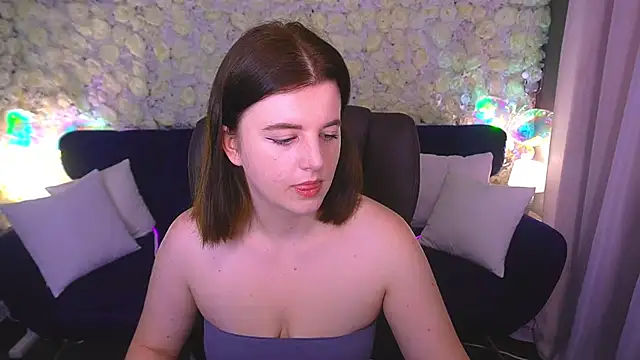 Snapshot of KristiFoxy chatting on June 2026 04:54:02 AM KristiFoxy online show from June 2026 04:54:02 AM