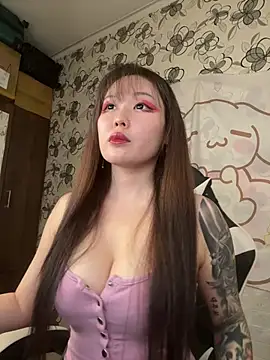 YukiiTYAN online show from June 2026 01:01:02 PM