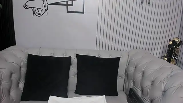 Snapshot of sophie_bonny chatting on February 2026 11:18:01 AM sophie bonny online show from February 2026 11:18:01 AM