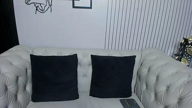 Snapshot of sophie_bonny chatting on March 2026 11:28:02 AM sophie bonny online show from March 2026 11:28:02 AM