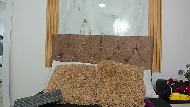 Snapshot of Candyfox2606 chatting on February 2026 02:46:01 PM Candyfox2606 online show from February 2026 02:46:01 PM