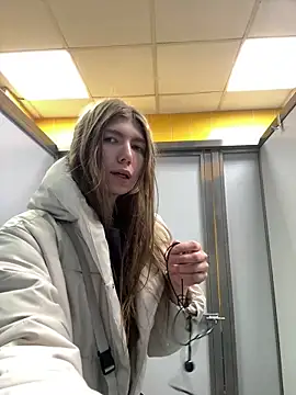 Snapshot of Bubble_Chloe chatting on February 2026 03:20:01 PM Bubble Chloe online show from February 2026 03:20:01 PM