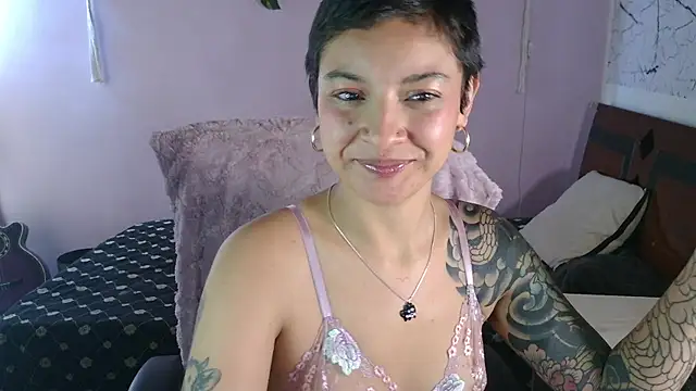 Snapshot of juaaanaaa chatting on February 2026 02:14:01 PM juaaanaaa online show from February 2026 02:14:01 PM