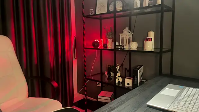 Snapshot of Adam_ice chatting on February 2026 04:18:01 PM Adam ice online show from February 2026 04:18:01 PM