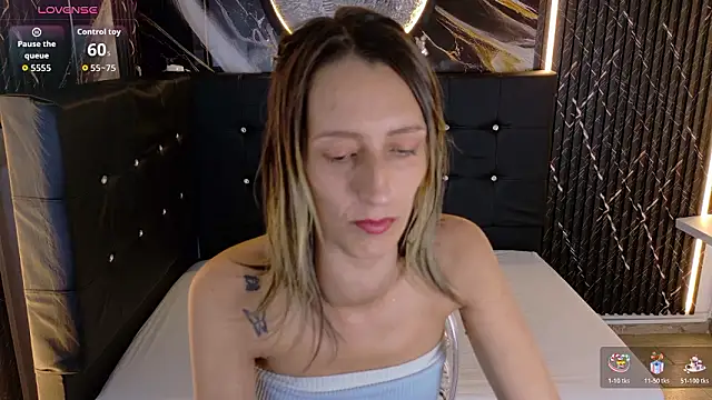 Snapshot of Karolyn_rousse chatting on February 2026 12:05:02 PM Karolyn rousse online show from February 2026 12:05:02 PM