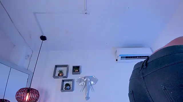 Royland Vega online show from February 2026 12:23:01 PM