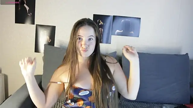 Snapshot of Baby-hot-girl chatting on July 2026 04:42:02 PM Baby-hot-girl online show from July 2026 04:42:02 PM