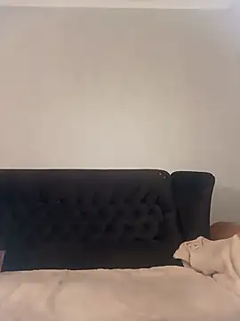 MiaMooly online show from October 2025 02:27:01 PM