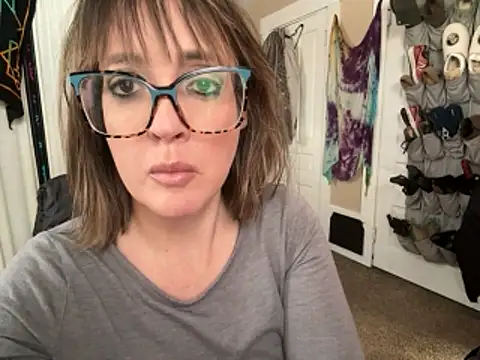 Snapshot of BrookiesLife chatting on February 2026 07:54:01 PM BrookiesLife online show from February 2026 07:54:01 PM