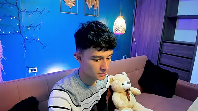 Patrick Howland  online show from February 2026 03:23:01 AM