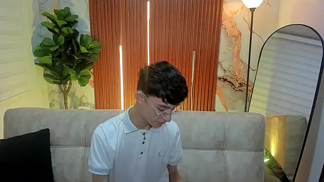 Patrick Howland  online show from March 2026 03:44:02 AM