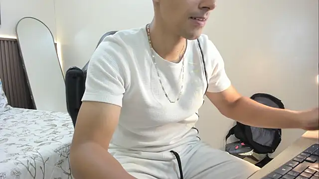 Mike Conors online show from April 2026 02:55:01 AM