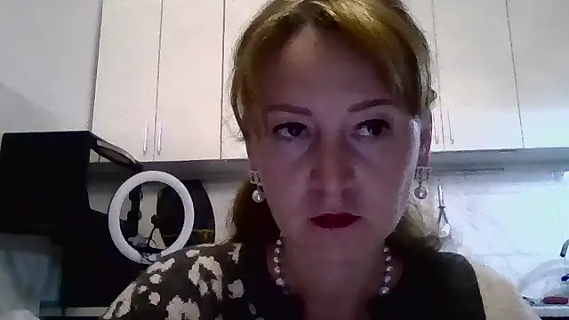 Snapshot of LanaBananaa_ chatting on February 2026 09:02:01 PM LanaBananaa online show from February 2026 09:02:01 PM