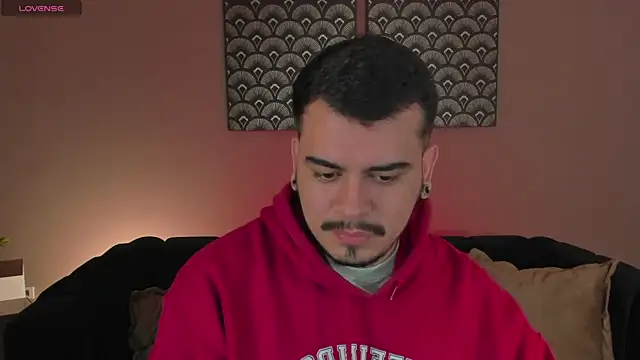 Snapshot of Chriss_Hunt chatting on February 2026 08:29:02 AM Chriss Hunt online show from February 2026 08:29:02 AM