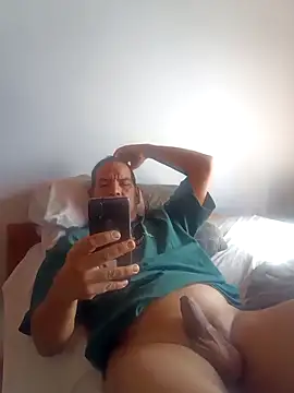 Snapshot of gordorichard chatting on April 2026 04:12:01 PM gordorichard online show from April 2026 04:12:01 PM