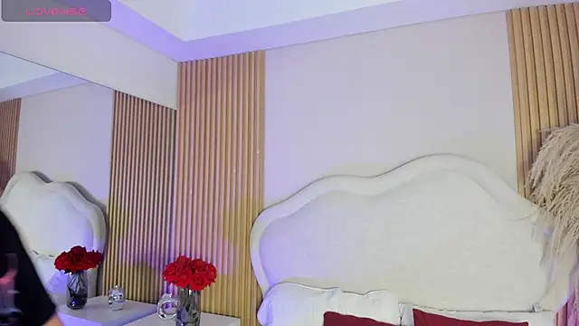 rebeca taylor online show from February 2026 03:32:02 AM