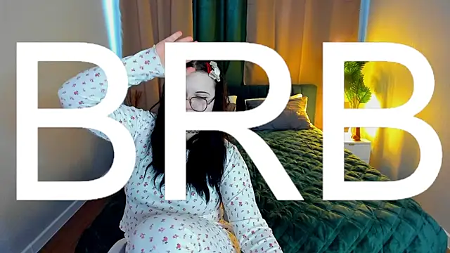 Kira G0ld online show from March 2026 02:04:02 AM