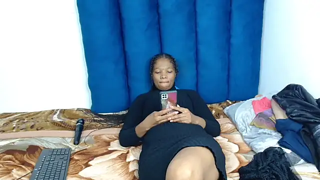 Snapshot of ForeverSexy_ chatting on April 2026 01:00:02 PM ForeverSexy online show from April 2026 01:00:02 PM