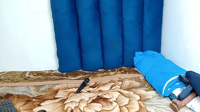 Snapshot of ForeverSexy_ chatting on April 2026 07:45:01 AM ForeverSexy online show from April 2026 07:45:01 AM