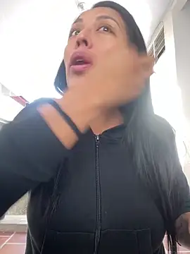 Snapshot of Emma_Sanz__ chatting on March 2026 12:44:01 PM Emma Sanz online show from March 2026 12:44:01 PM