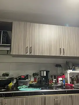 Snapshot of Emma_Sanz__ chatting on March 2026 12:20:01 PM Emma Sanz online show from March 2026 12:20:01 PM